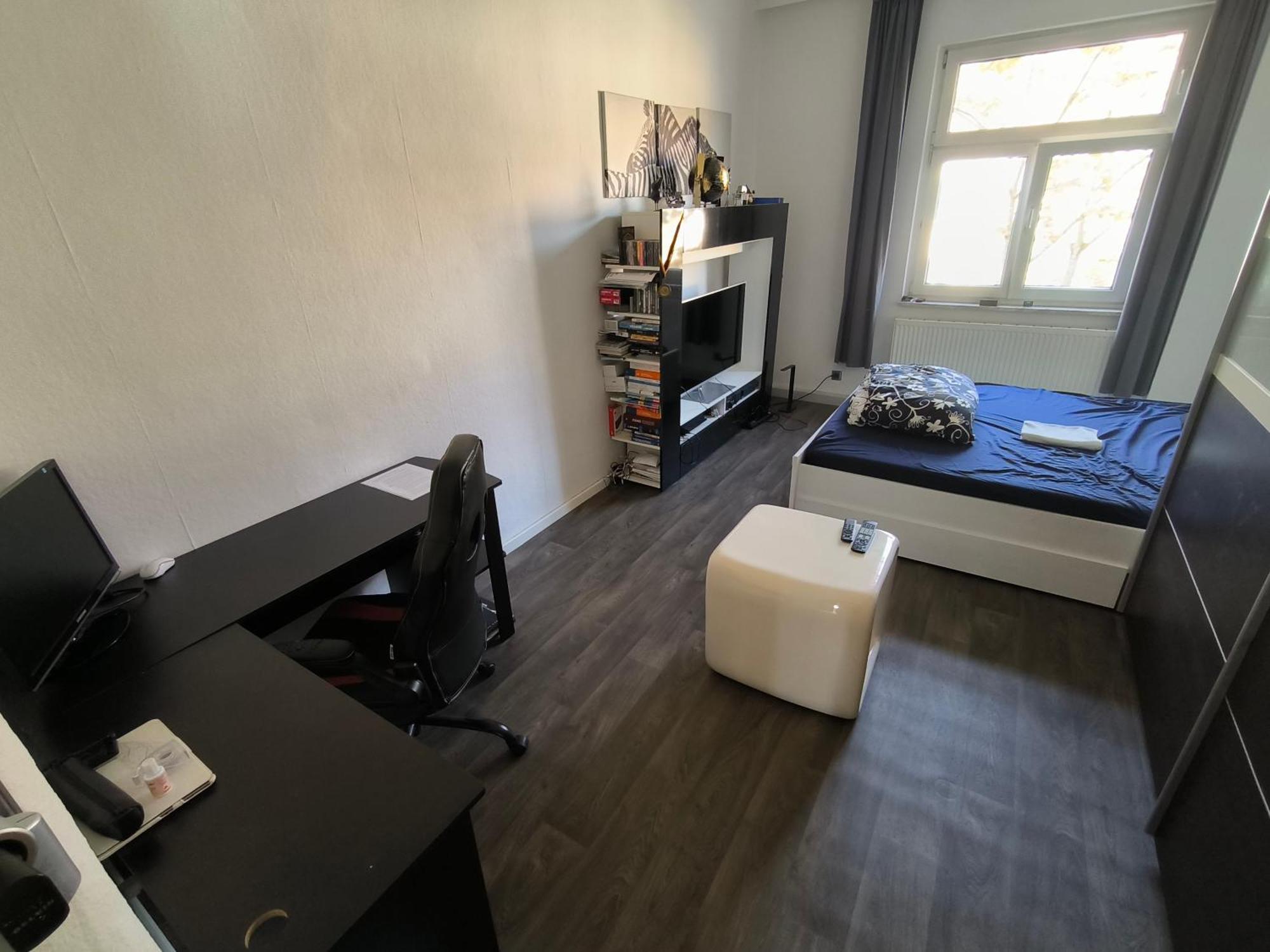 Hotel Nearwoehrderseaandstation à Nuremberg Extérieur photo